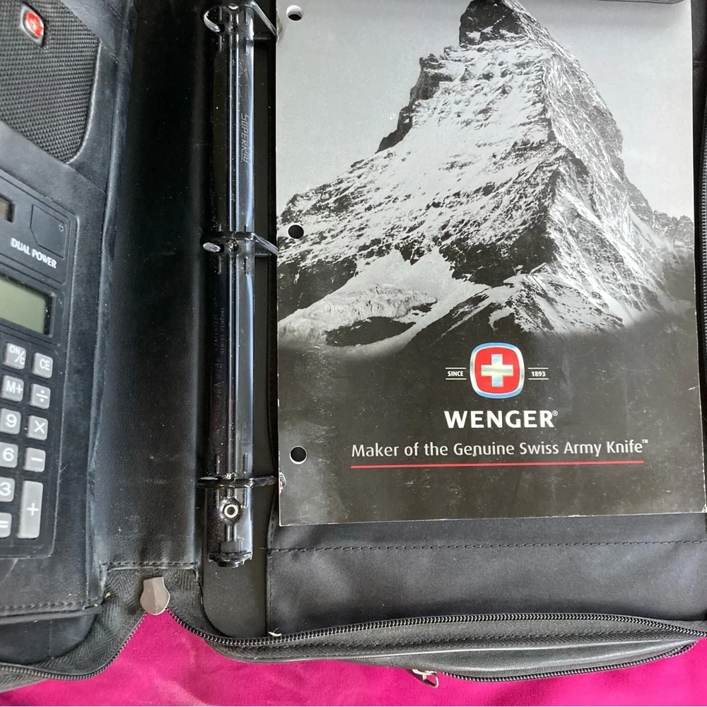 Wenger Swiss Army Laptop Computer Case Shoulder Carryon Briefcase Black